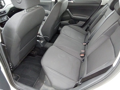 Volkswagen Polo Advance 1.0 TSI 70 kW (95 CV) 9 Volkswagen Polo Advance 1.0 TSI 70 kW (95 CV) 9