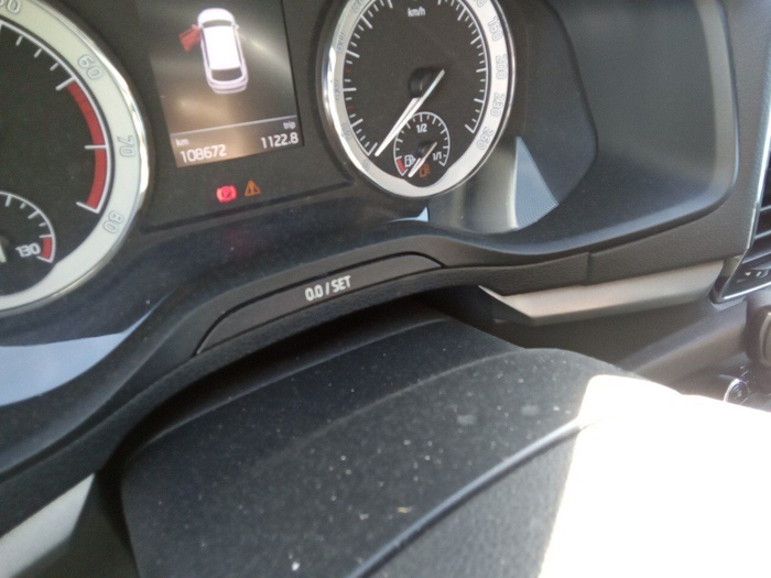 Skoda Karoq 1.5 TSI ACT Ambition 110 kW (150 CV) Vehículo usado en Madrid Skoda Karoq 1.5 TSI ACT Ambition 110 kW (150 CV) Vehículo usado en Madrid