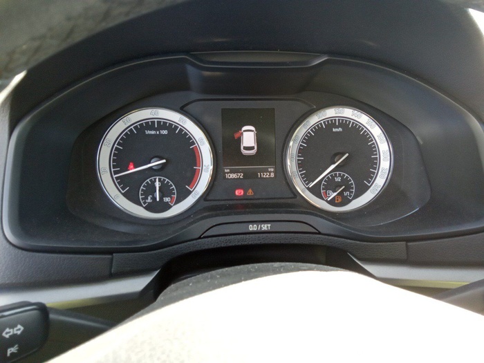 Skoda Karoq 1.5 TSI ACT Ambition 110 kW (150 CV) Vehículo usado en Madrid Skoda Karoq 1.5 TSI ACT Ambition 110 kW (150 CV) Vehículo usado en Madrid