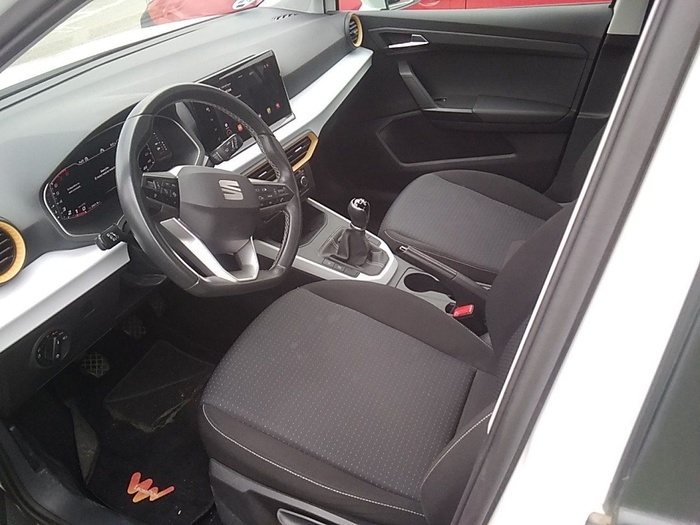 SEAT Arona 1.0 TSI Style 81 kW (110 CV) Vehículo usado en Madrid SEAT Arona 1.0 TSI Style 81 kW (110 CV) Vehículo usado en Madrid