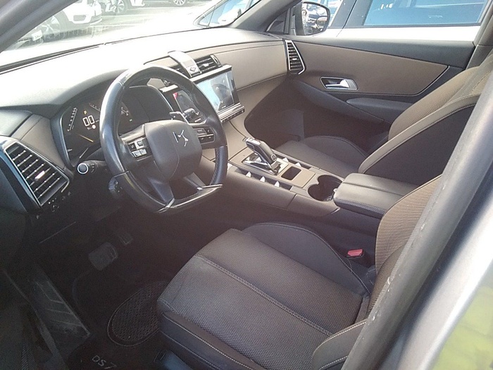 DS DS7 Crossback BlueHDi 130 DE Bastille + AT 96 kW (130 CV) Vehículo usado en Madrid DS DS7 Crossback BlueHDi 130 DE Bastille + AT 96 kW (130 CV) Vehículo usado en Madrid