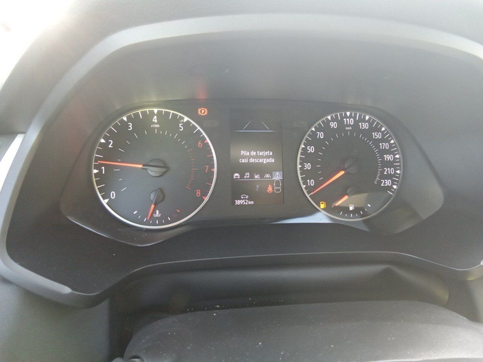 Renault Captur Intens TCe GLP 74 kW (100 CV) Vehículo usado en Madrid Renault Captur Intens TCe GLP 74 kW (100 CV) Vehículo usado en Madrid