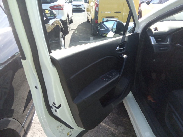 Renault Captur Intens TCe GLP 74 kW (100 CV) Vehículo usado en Madrid Renault Captur Intens TCe GLP 74 kW (100 CV) Vehículo usado en Madrid