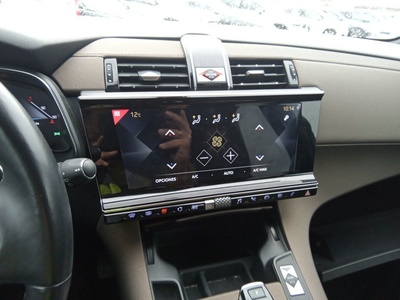 DS DS7 Crossback BlueHDi 130 DE Bastille + AT 96 kW (130 CV) 13 DS DS7 Crossback BlueHDi 130 DE Bastille + AT 96 kW (130 CV) 13