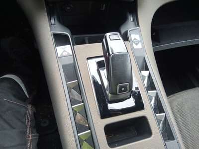 DS DS7 Crossback BlueHDi 130 DE Bastille + AT 96 kW (130 CV) 14 DS DS7 Crossback BlueHDi 130 DE Bastille + AT 96 kW (130 CV) 14