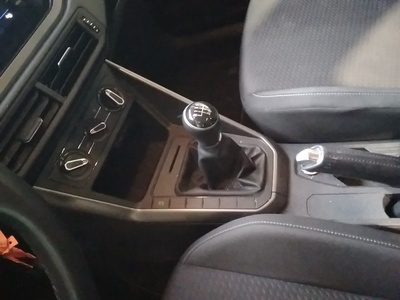 Volkswagen Polo Advance 1.0 TSI 70 kW (95 CV) 11 Volkswagen Polo Advance 1.0 TSI 70 kW (95 CV) 11