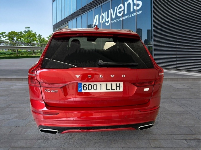 Volvo XC60 T6 Recharge R-Design AWD Auto 250 kW (340 CV) Vehículo usado en Madrid Volvo XC60 T6 Recharge R-Design AWD Auto 250 kW (340 CV) Vehículo usado en Madrid