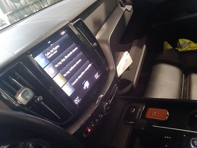 Volvo XC60 T6 Recharge R-Design AWD Auto 250 kW (340 CV) 11 Volvo XC60 T6 Recharge R-Design AWD Auto 250 kW (340 CV) 11