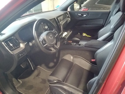 Volvo XC60 T6 Recharge R-Design AWD Auto 250 kW (340 CV) 7 Volvo XC60 T6 Recharge R-Design AWD Auto 250 kW (340 CV) 7