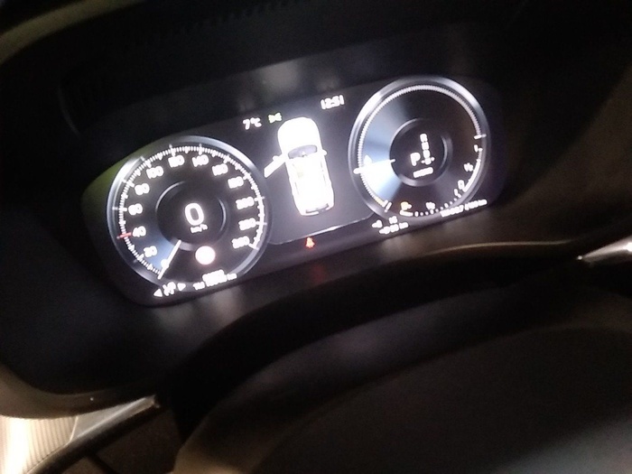 Volvo XC60 T6 Recharge R-Design AWD Auto 250 kW (340 CV) Vehículo usado en Madrid Volvo XC60 T6 Recharge R-Design AWD Auto 250 kW (340 CV) Vehículo usado en Madrid