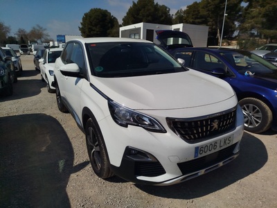 Peugeot 3008 BlueHDi 130 S&S Allure 96 kW (130 CV) 3 Peugeot 3008 BlueHDi 130 S&S Allure 96 kW (130 CV) 3