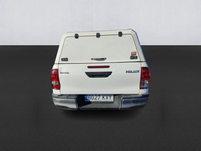 Toyota Hilux 2.4 D-4D Doble Cabina GX 110 kW (150 CV) Vehículo usado en Madrid Toyota Hilux 2.4 D-4D Doble Cabina GX 110 kW (150 CV) Vehículo usado en Madrid