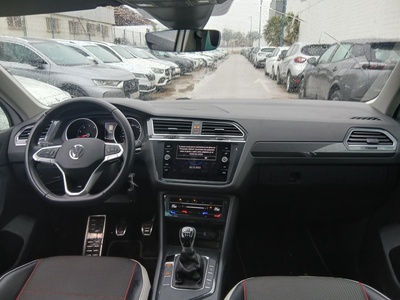 Volkswagen Tiguan Urban Sport 1.5 TSI 110 kW (150 CV) 8 Volkswagen Tiguan Urban Sport 1.5 TSI 110 kW (150 CV) 8