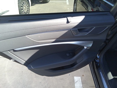 Audi A6 design 45 TFSI ultra quattro 180 kW (245 CV) S tronic 10 Audi A6 design 45 TFSI ultra quattro 180 kW (245 CV) S tronic 10