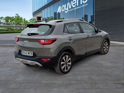 Kia Stonic 1.0 T-GDi MHEV Drive iMT 88 kW (120 CV) 4 Kia Stonic 1.0 T-GDi MHEV Drive iMT 88 kW (120 CV) 4