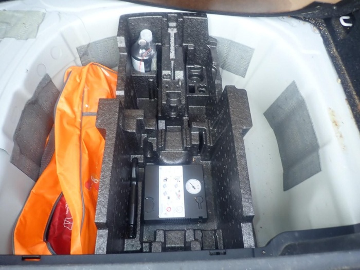 Skoda Kamiq 1.0 TSI Ambition DSG 81 kW (110 CV) Vehículo usado en Madrid Skoda Kamiq 1.0 TSI Ambition DSG 81 kW (110 CV) Vehículo usado en Madrid