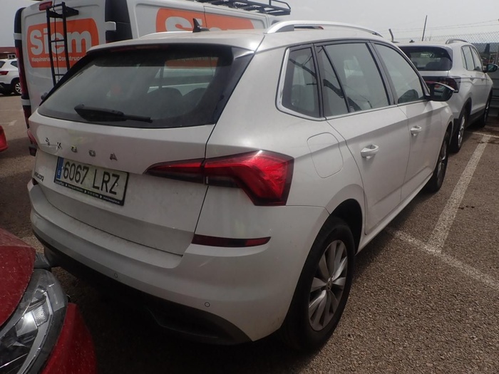 Skoda Kamiq 1.0 TSI Ambition DSG 81 kW (110 CV) Vehículo usado en Madrid Skoda Kamiq 1.0 TSI Ambition DSG 81 kW (110 CV) Vehículo usado en Madrid