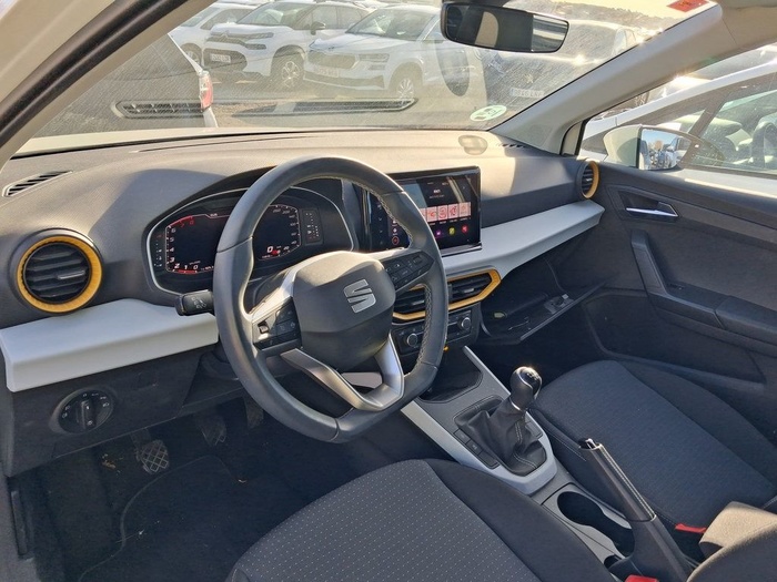 SEAT Arona 1.0 TSI Style 81 kW (110 CV) Vehículo usado en Madrid SEAT Arona 1.0 TSI Style 81 kW (110 CV) Vehículo usado en Madrid