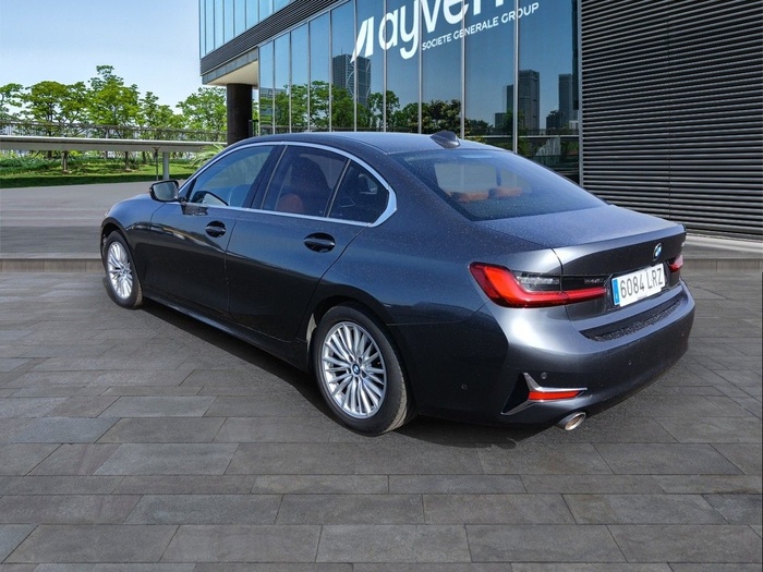 BMW Serie 3 320i 135 kW (184 CV) Vehículo usado en Madrid BMW Serie 3 320i 135 kW (184 CV) Vehículo usado en Madrid