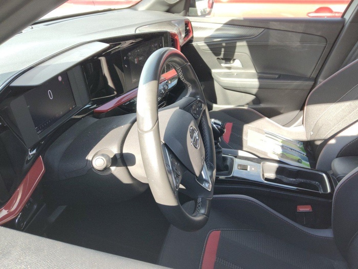 Opel Mokka 1.2 T GS 100 kW (136 CV) Vehículo usado en Madrid Opel Mokka 1.2 T GS 100 kW (136 CV) Vehículo usado en Madrid