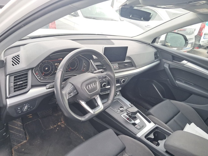 Audi Q5 S line 40 TDI quattro 140 kW (190 CV) S tronic Vehículo usado en Madrid Audi Q5 S line 40 TDI quattro 140 kW (190 CV) S tronic Vehículo usado en Madrid