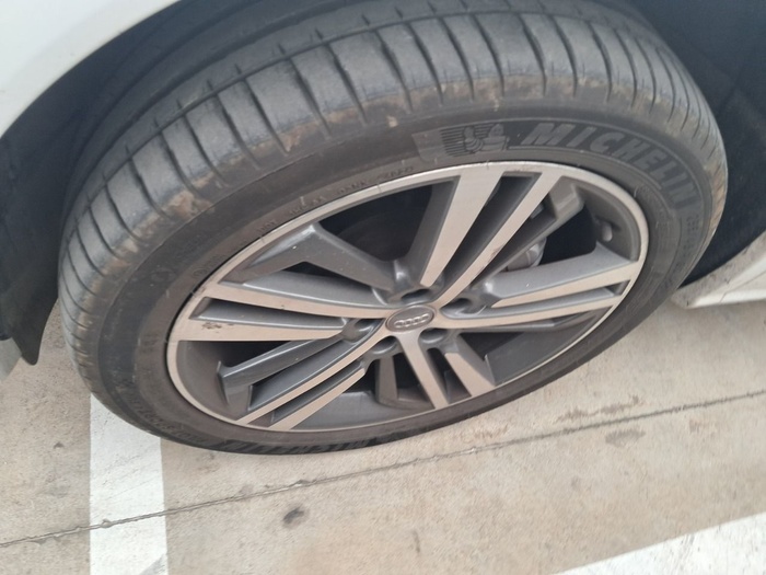 Audi Q5 S line 40 TDI quattro 140 kW (190 CV) S tronic Vehículo usado en Madrid Audi Q5 S line 40 TDI quattro 140 kW (190 CV) S tronic Vehículo usado en Madrid