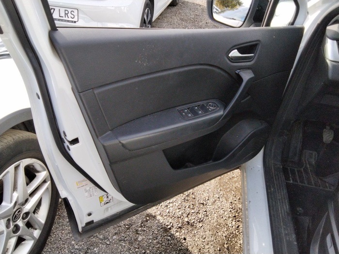 Renault Captur Intens TCe 66 kW (90 CV) Vehículo usado en Madrid Renault Captur Intens TCe 66 kW (90 CV) Vehículo usado en Madrid