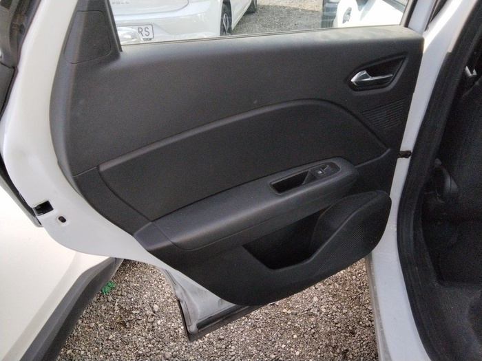 Renault Captur Intens TCe 66 kW (90 CV) Vehículo usado en Madrid Renault Captur Intens TCe 66 kW (90 CV) Vehículo usado en Madrid