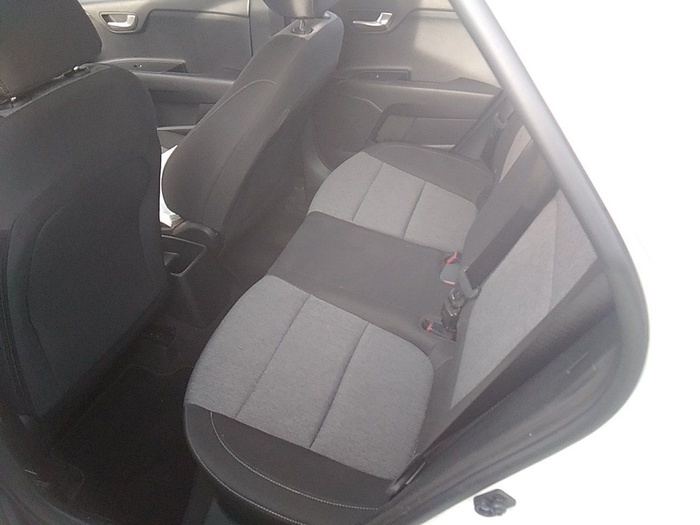 Kia Stonic 1.0 T-GDi MHEV iMT Concept 74 kW (100 CV) Vehículo usado en Madrid Kia Stonic 1.0 T-GDi MHEV iMT Concept 74 kW (100 CV) Vehículo usado en Madrid