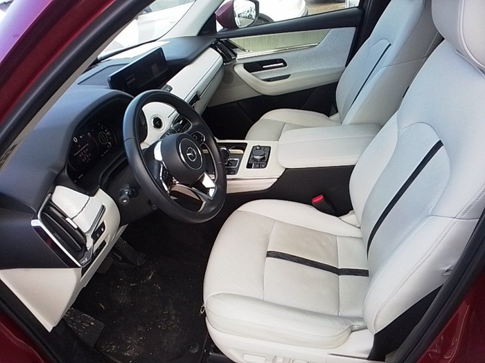 Mazda CX-60 2.5 e-Skyactiv PHEV Takumi 241 kW (327 CV) Vehículo usado en Madrid Mazda CX-60 2.5 e-Skyactiv PHEV Takumi 241 kW (327 CV) Vehículo usado en Madrid