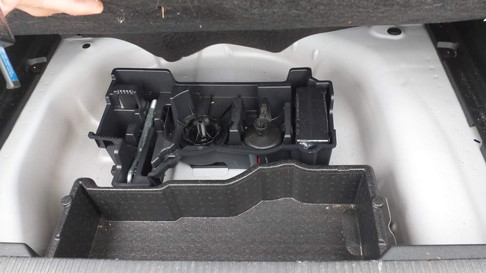 Peugeot 2008 BlueHDi 110 S&S Active Pack 81 kW (110 CV) Vehículo usado en Madrid Peugeot 2008 BlueHDi 110 S&S Active Pack 81 kW (110 CV) Vehículo usado en Madrid