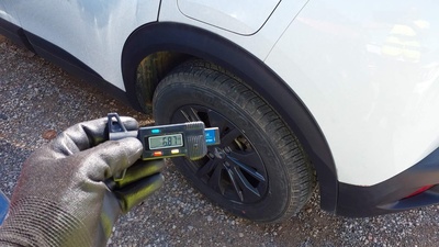 Peugeot 2008 BlueHDi 110 S&S Active Pack 81 kW (110 CV) 13 Peugeot 2008 BlueHDi 110 S&S Active Pack 81 kW (110 CV) 13