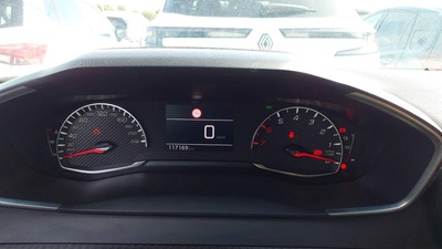 Peugeot 2008 BlueHDi 110 S&S Active Pack 81 kW (110 CV) 6 Peugeot 2008 BlueHDi 110 S&S Active Pack 81 kW (110 CV) 6