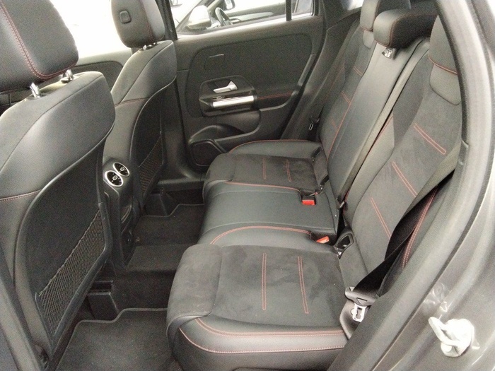 Mercedes-Benz GLA 220 d 4Matic 140 kW (190 CV) Vehículo usado en Madrid Mercedes-Benz GLA 220 d 4Matic 140 kW (190 CV) Vehículo usado en Madrid