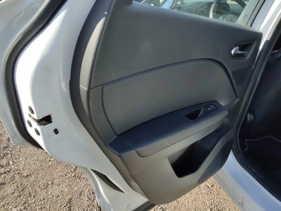 Renault Captur Intens TCe 66 kW (90 CV) 10 Renault Captur Intens TCe 66 kW (90 CV) 10