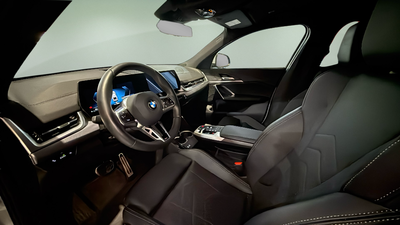 BMW X2 sDrive18d 110 kW (150 CV) 9 BMW X2 sDrive18d 110 kW (150 CV) 9