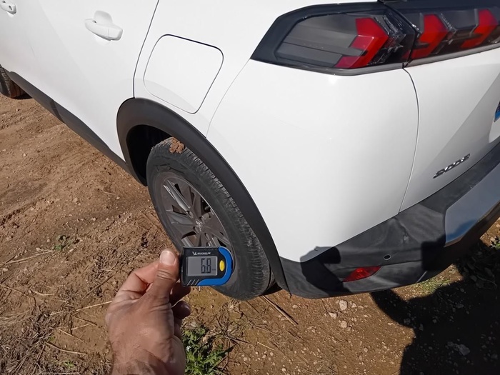 Peugeot 2008 BlueHDi 110 S&S Active Pack 81 kW (110 CV) Vehículo usado en Madrid Peugeot 2008 BlueHDi 110 S&S Active Pack 81 kW (110 CV) Vehículo usado en Madrid