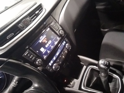 Nissan Qashqai dCi 85 Acenta 85 kW (115 CV) 9 Nissan Qashqai dCi 85 Acenta 85 kW (115 CV) 9