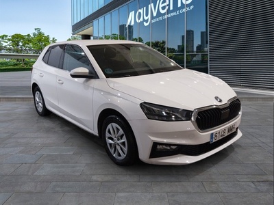 Skoda Fabia 1.0 MPI Essence 59 kW (80 CV) 3 Skoda Fabia 1.0 MPI Essence 59 kW (80 CV) 3
