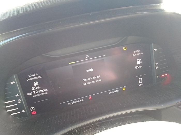 Skoda Fabia 1.0 MPI Essence 59 kW (80 CV) Vehículo usado en Madrid Skoda Fabia 1.0 MPI Essence 59 kW (80 CV) Vehículo usado en Madrid