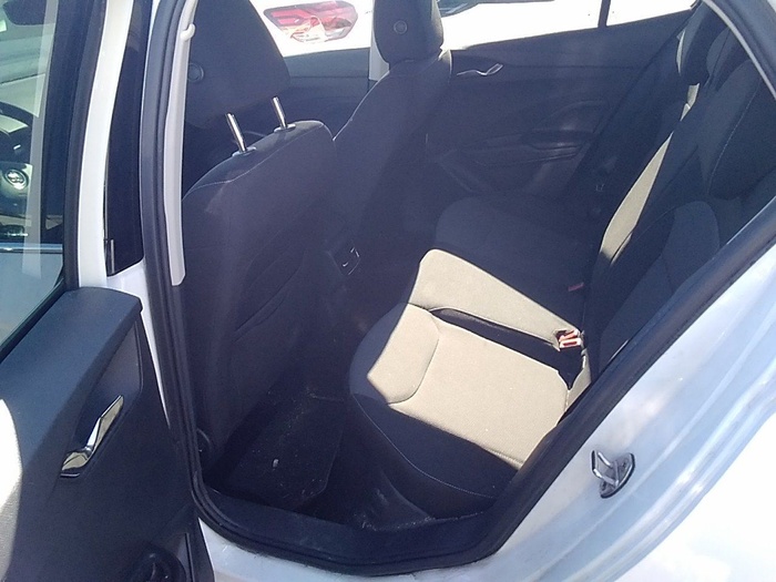 Skoda Fabia 1.0 MPI Essence 59 kW (80 CV) Vehículo usado en Madrid Skoda Fabia 1.0 MPI Essence 59 kW (80 CV) Vehículo usado en Madrid