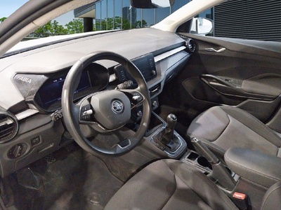 Skoda Fabia 1.0 MPI Essence 59 kW (80 CV) 7 Skoda Fabia 1.0 MPI Essence 59 kW (80 CV) 7