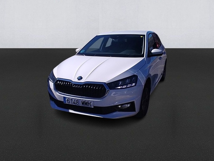 Skoda Fabia 1.0 MPI Essence 59 kW (80 CV) Vehículo usado en Madrid Skoda Fabia 1.0 MPI Essence 59 kW (80 CV) Vehículo usado en Madrid