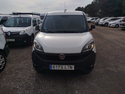 Fiat Dobló Cargo 1.6 Multijet SX 77 kW (105 CV) 2 Fiat Dobló Cargo 1.6 Multijet SX 77 kW (105 CV) 2