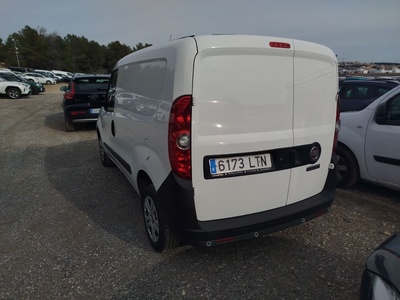 Fiat Dobló Cargo 1.6 Multijet SX 77 kW (105 CV) 6 Fiat Dobló Cargo 1.6 Multijet SX 77 kW (105 CV) 6
