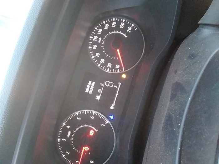 Renault Trafic Authentic Energy Blue dCi 81 kW (110 CV) Vehículo usado en Madrid Renault Trafic Authentic Energy Blue dCi 81 kW (110 CV) Vehículo usado en Madrid