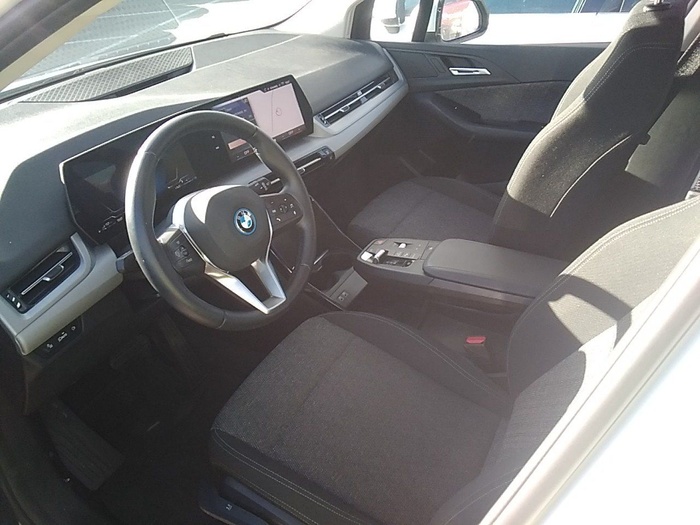 BMW Serie 2 225e xDrive Active Tourer 180 kW (245 CV) Vehículo usado en Madrid BMW Serie 2 225e xDrive Active Tourer 180 kW (245 CV) Vehículo usado en Madrid