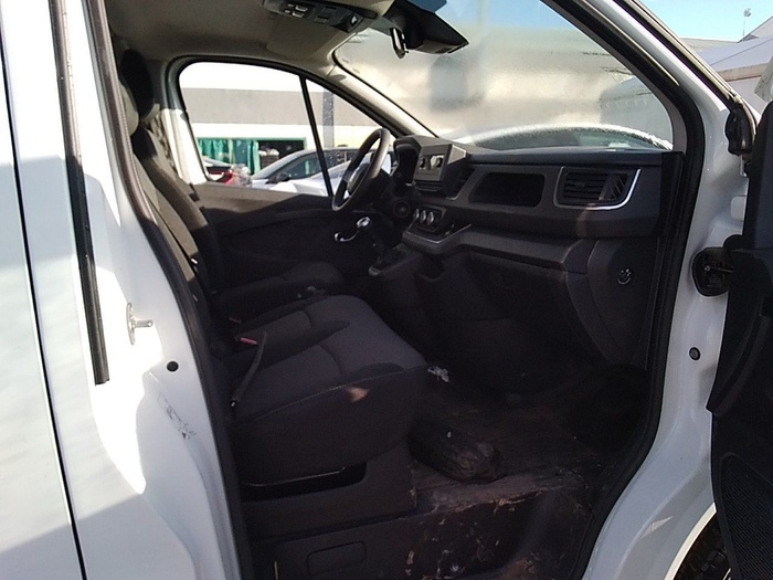 Renault Trafic Authentic Energy Blue dCi 81 kW (110 CV) Vehículo usado en Madrid Renault Trafic Authentic Energy Blue dCi 81 kW (110 CV) Vehículo usado en Madrid