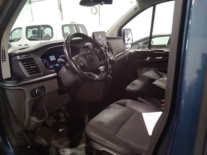 Ford Transit Custom Kombi 2.0 TDCI 320 L2 Trend 96 kW (130 CV) Vehículo usado en Madrid Ford Transit Custom Kombi 2.0 TDCI 320 L2 Trend 96 kW (130 CV) Vehículo usado en Madrid
