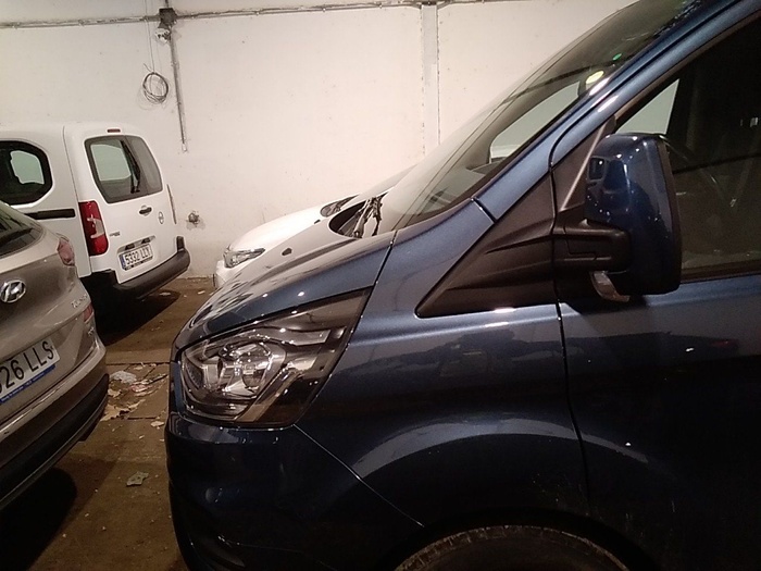 Ford Transit Custom Kombi 2.0 TDCI 320 L2 Trend 96 kW (130 CV) Vehículo usado en Madrid Ford Transit Custom Kombi 2.0 TDCI 320 L2 Trend 96 kW (130 CV) Vehículo usado en Madrid